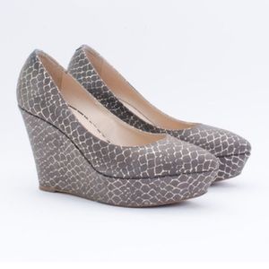 Loeffler Randall Women’s - Metallic gray snake